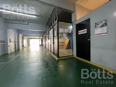 Local en Avellaneda sobre Avenida Manuel Belgrano