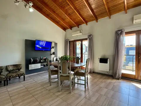 PH en  planta alta 3 dormitorios y patio