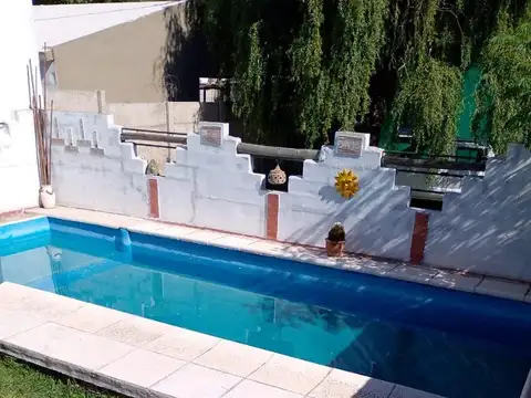 CASA EN VENTA EN SAN ROQUE CON PILETA