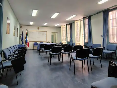 Oficina en Alquiler en Monserrat, $ 350.000