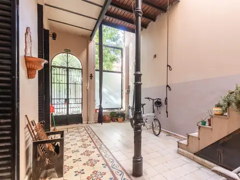 Casa Lote Propio 4 ambientes Saavedra Refaccionada