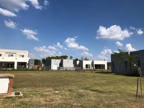 Terreno en Venta en Pilar del Este - San Ramon, USD 45.000