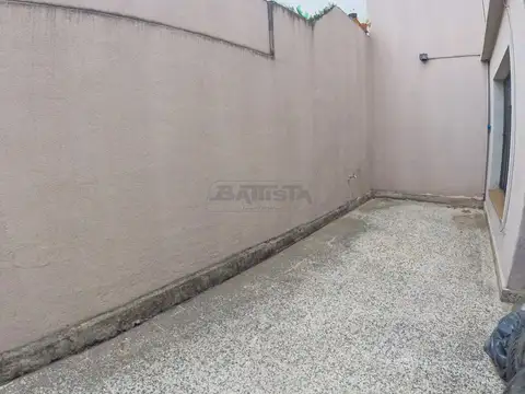 Depto Tipo Casa en Venta al Este