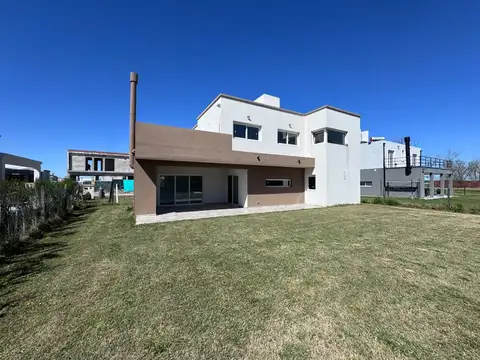 Casa en Venta en La Alameda, USD 269.000
