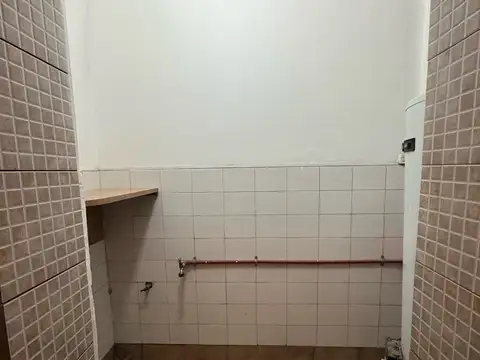 Departamento en alquiler, amplio 2 ambientes en Floresta