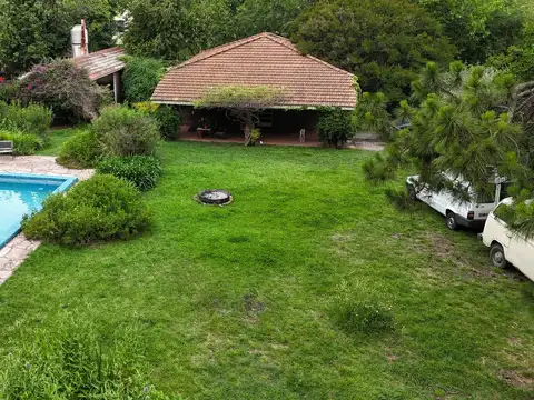 Casa en el barrio Acacias Blancas - Ingenierio Maschwitz - Escobar