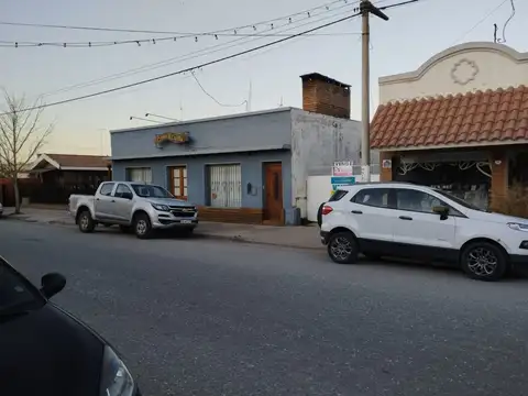 LOCAL COMERCIAL AMPLIO Y CENTRICO