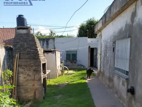 Casa 3 ambientes con 1 baño