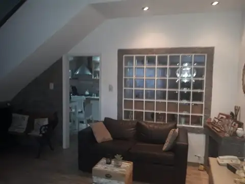 Tipo Casa Ent. Indep. 3 Ambientes 2 Baños Terraza Quincho