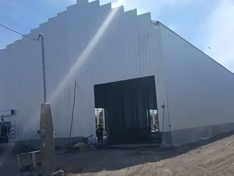 Alquilo Galpón en Parque Industrial Maipu