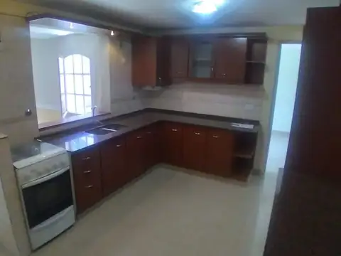 Casa en Alquiler al Norte