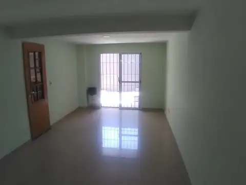 Casa en Alquiler en Bella Vista, $ 1.600.000