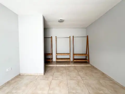 DEPARTAMENTO DE 3 DORMITORIOS CON TERRAZA Y PARRILLA EN VENTA