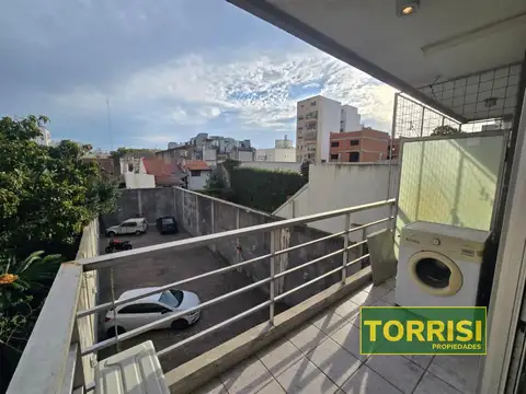 Caracas 1200, Piso 2