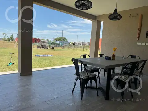 Casa en Venta en Fincas de San Vicente, USD 210.000
