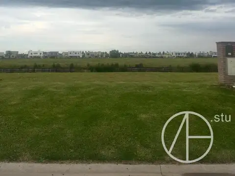 Terreno en Venta de 905,0 m2