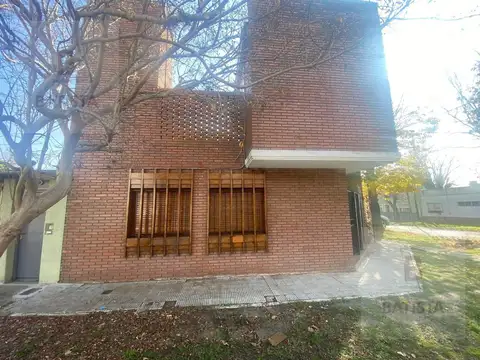 Casa en Venta en Altos De San Lorenzo, USD 120.000