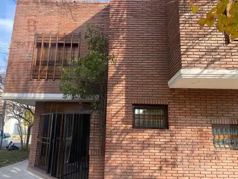 Calle 14 esq. 75 2000