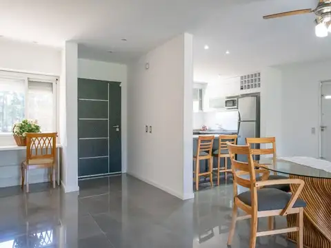 Casa con piscina en Barrio cerrado La Antonella