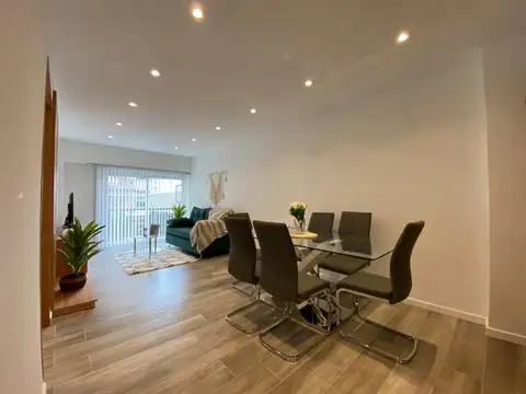 Departamento de tres ambientes con balcon en Brown 2100