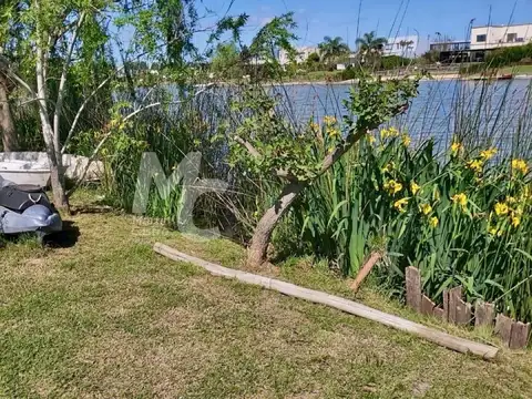 Casa en alquiler temporal a la laguna en San Benito, Villanueva