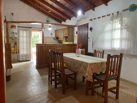 Casa 3 ambientes con 2 baños