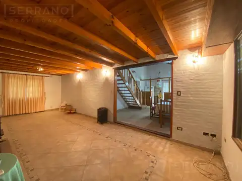 Casa en Venta con 4 cocheras
