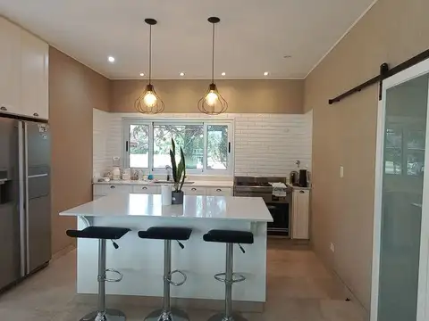 Casa en Venta en Countries y Barrios Cerrados en Lujan, USD 280.000