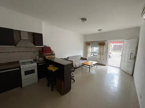 José León Suárez 1100