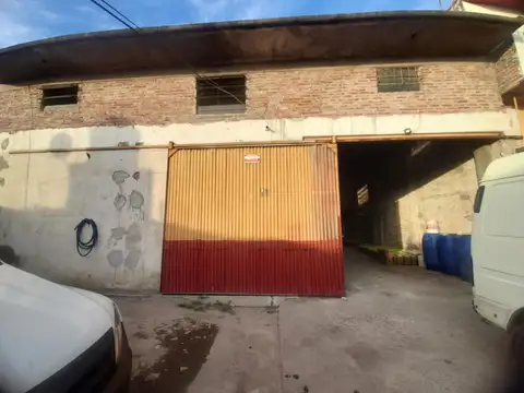 CASA + GALPÓN EN AMPLIO LOTE