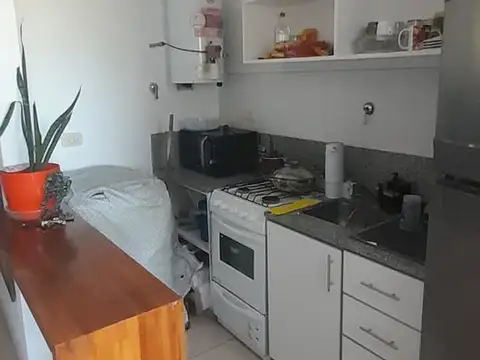 Monoambiente en Ayala 128 - 2do piso - dpto. "A"