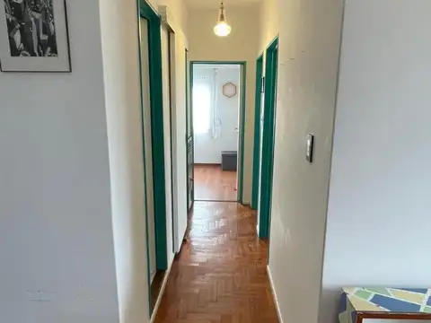 Departamento 4 ambientes con 2 baños