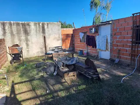 VENDO TERRENO Y CASA A TERMINAR SU CONSTRUCCION