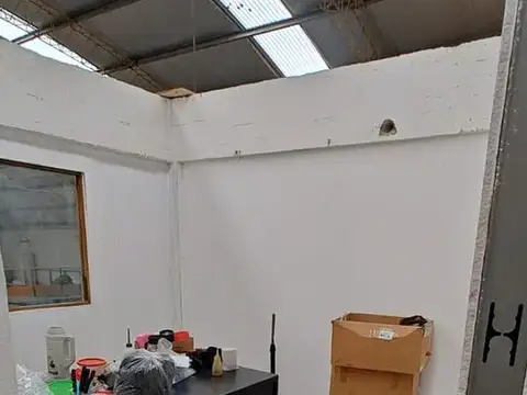 Galpon en Alquiler 29  mts Fondo