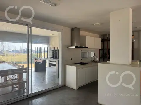 Casa en Venta en Fincas de San Vicente, USD 165.000