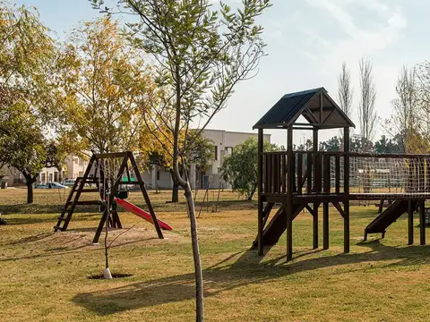 CRUZ DEL SUR EXCELENTE UBICACION