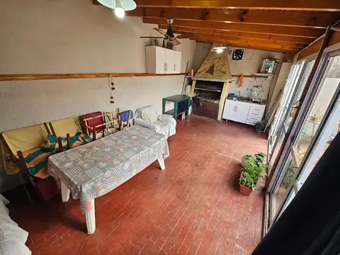 DEPARTAMENTO TIPO CASA 3 AMB.