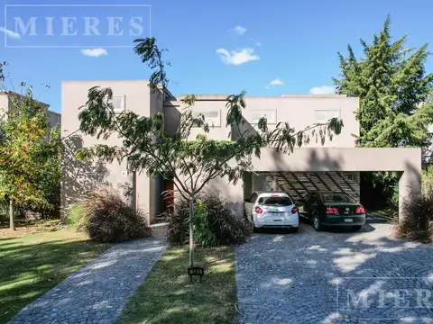 Casa en venta - Lote a la laguna - La Comarca -Bancalari