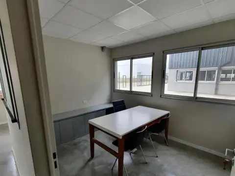 Galpon en Venta en Tristan Suarez, USD 2.400.000