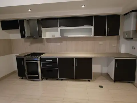 Av. Fragata sarmiento 1400