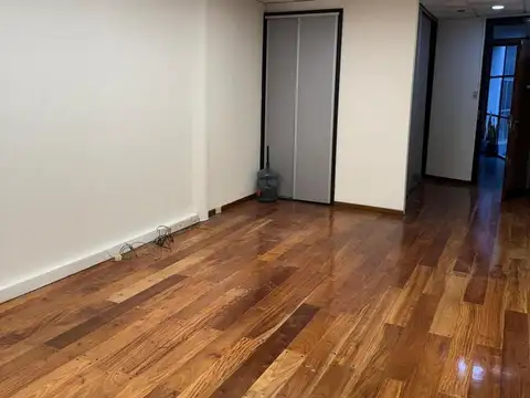 Oficina 2 ambientes con 1 baño