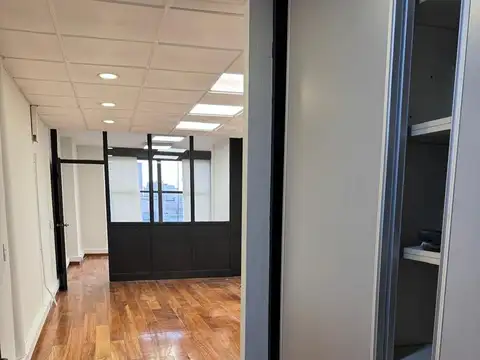 Oficina en Alquiler en Avellaneda, $ 450.000