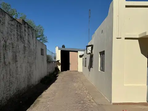 Casa 3 ambientes con 1 baño