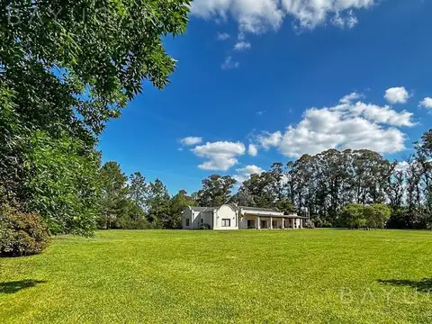 Casa 7 ambientes con 3 baños
