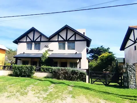 Venta Complejo 5 casas 3 Amb  y 2 Amb+ Piscina + parque y parrila frente al mar!