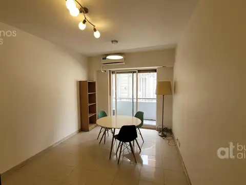 Maipú al 700, y Córdoba