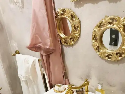 Montevideo e/ Rivadavia y Bartolomé Mitre