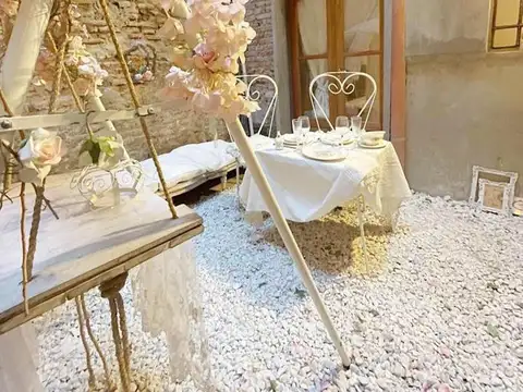 Edificio Comercial en venta - 6 Dormitorios 6 Baños - 400Mts2 - San Nicolás