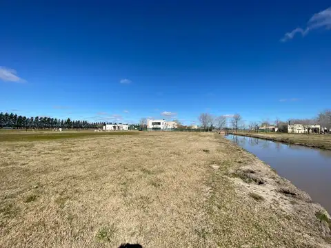 Terreno en Venta de 1011,0 m2