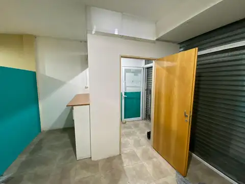 Local en Alquiler Via Púb.